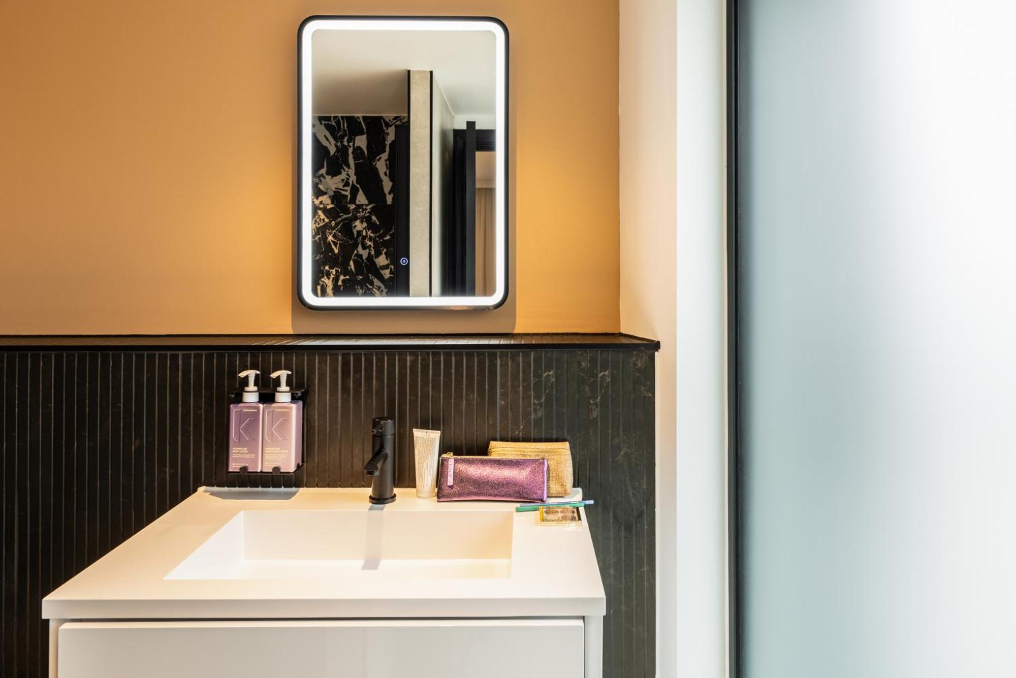 Tribe Manchester Airport By Accor Hale  Eksteriør billede