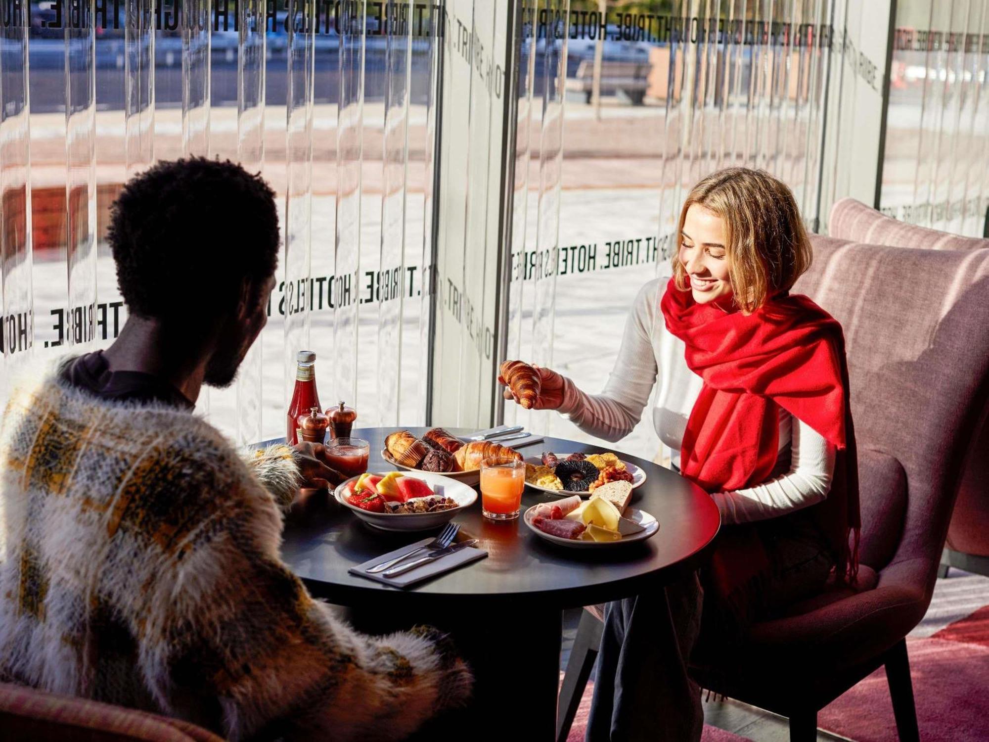Tribe Manchester Airport By Accor Hale  Eksteriør billede